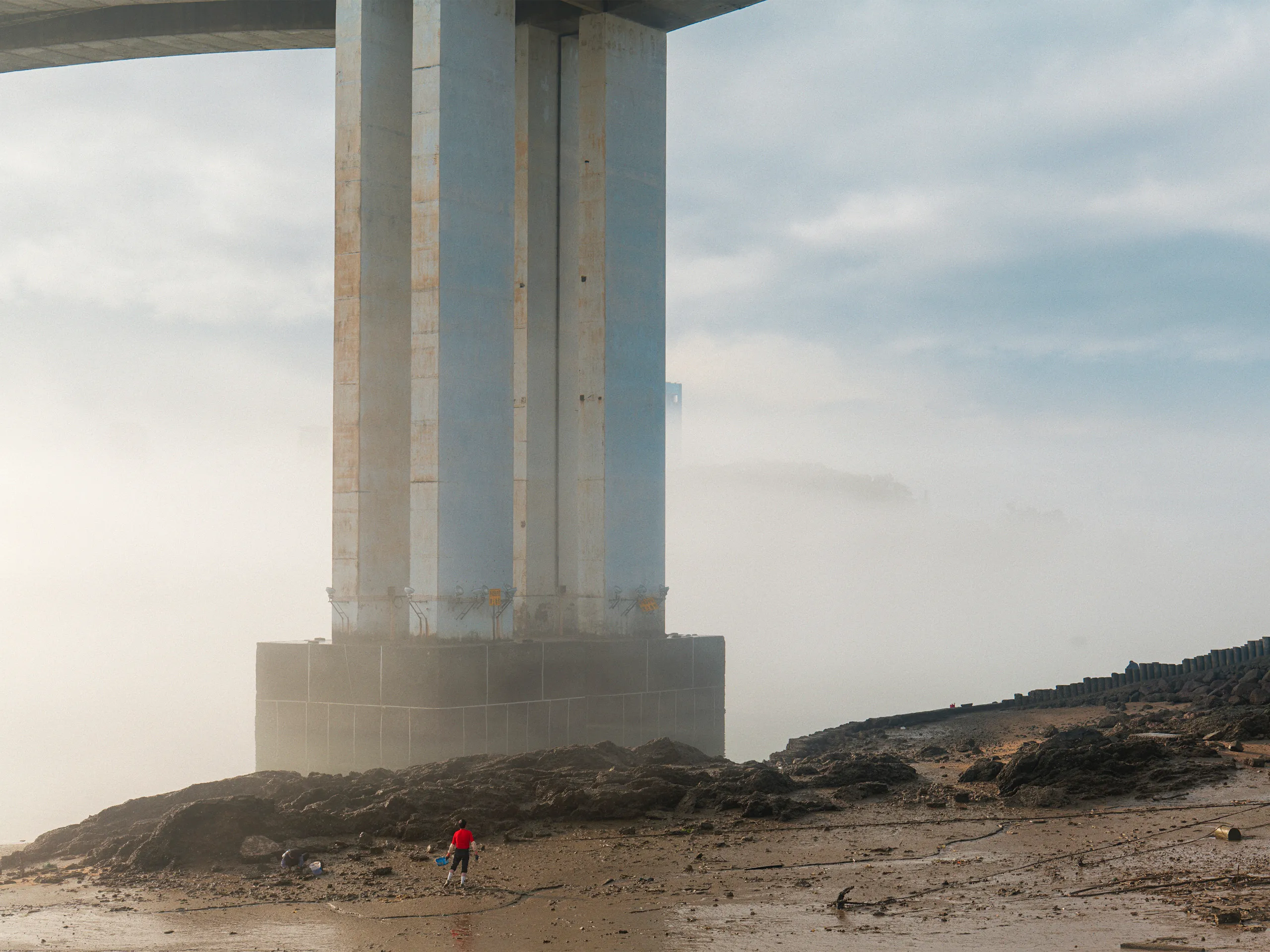 The Strip: On Temporary Grounds — tidal flats in Xiamen, photograph by Andras Ikladi