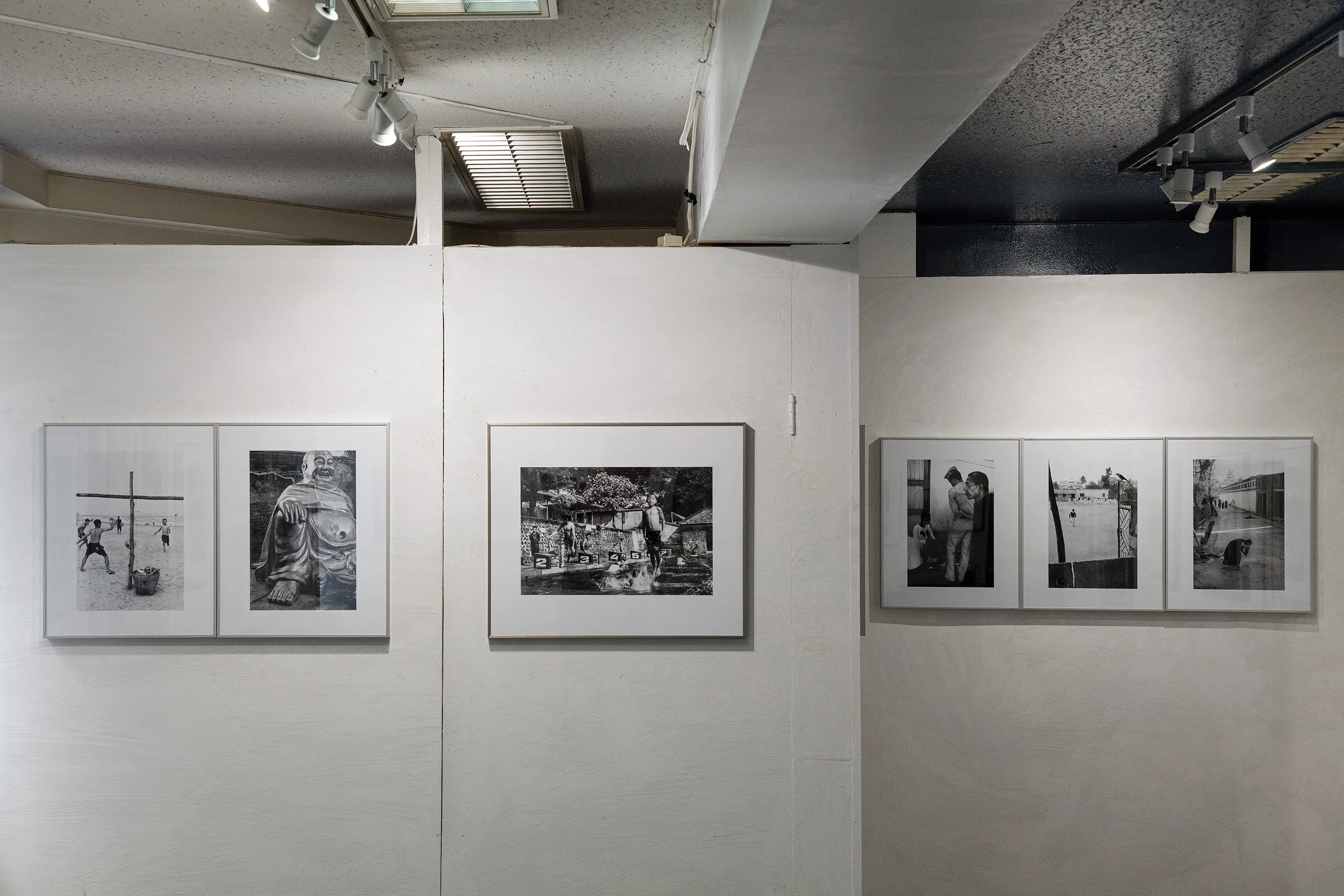 The Floating World — installation view at Place M Gallery, Tokyo, February 2026