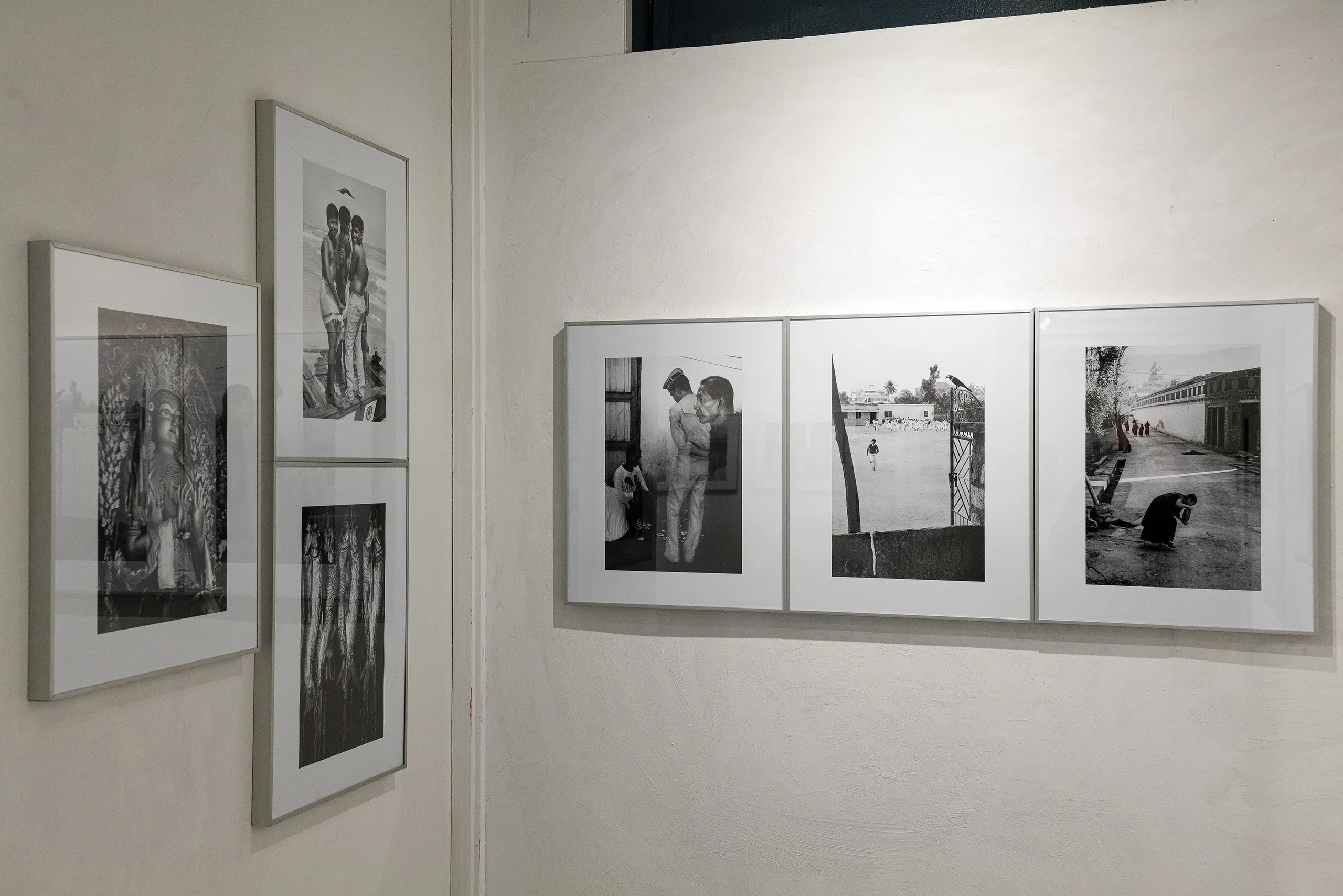 The Floating World — installation view at Place M Gallery, Tokyo, February 2026