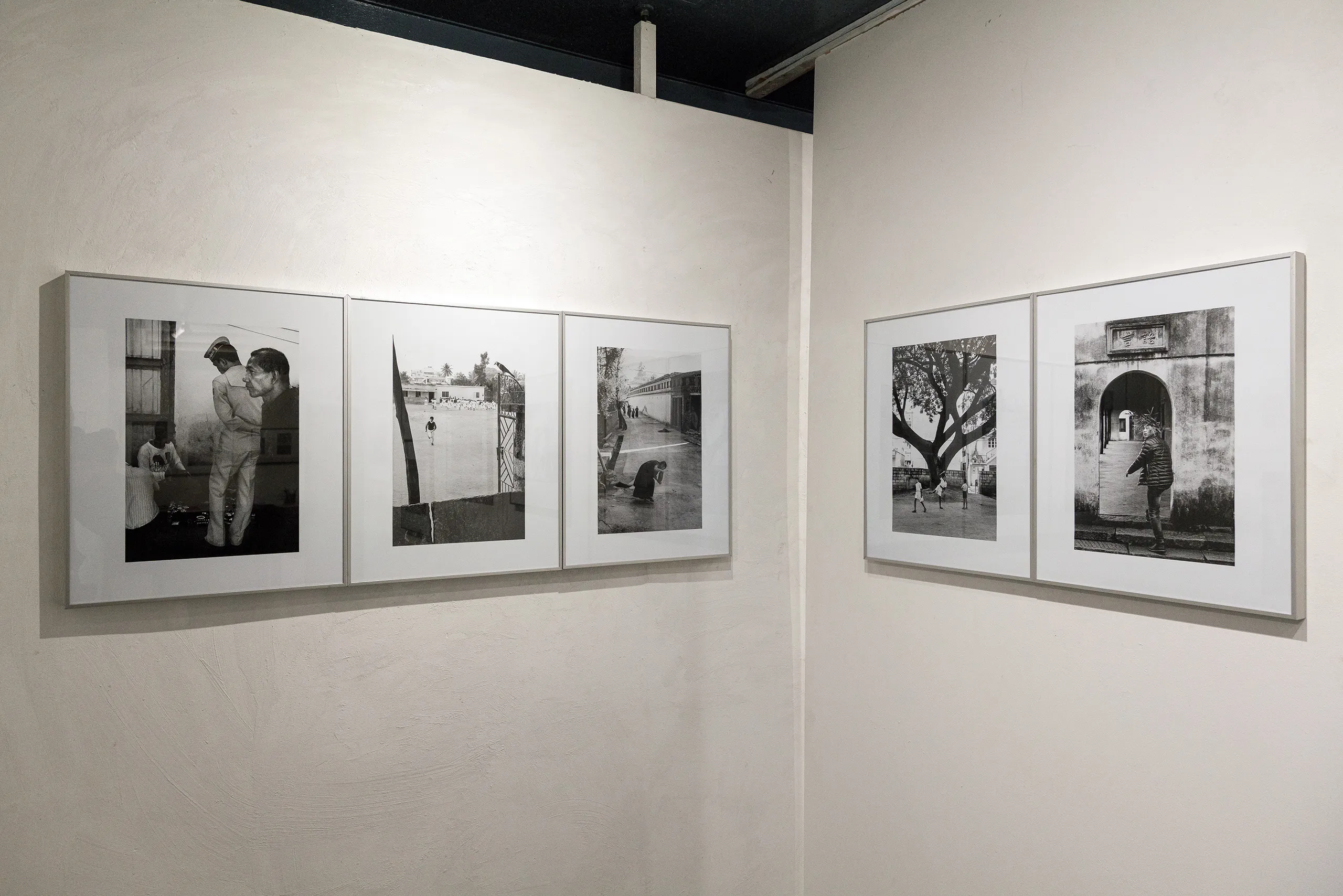 The Floating World — installation view at Place M Gallery, Tokyo, February 2026